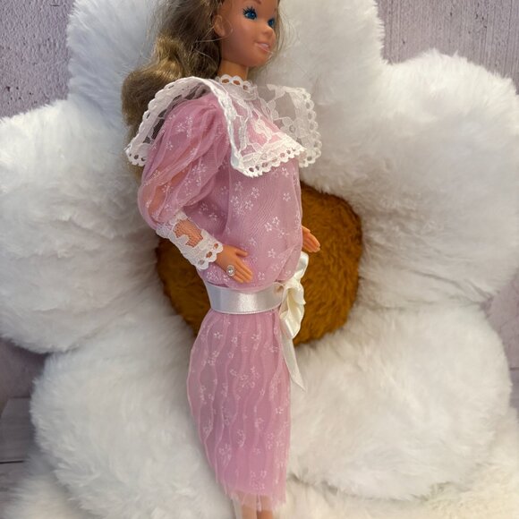 Barbie The Heart Family Mom 1984 Mattel Original Dress / Ring 9078 (SKU: 328TO) - Picture 11 of 16